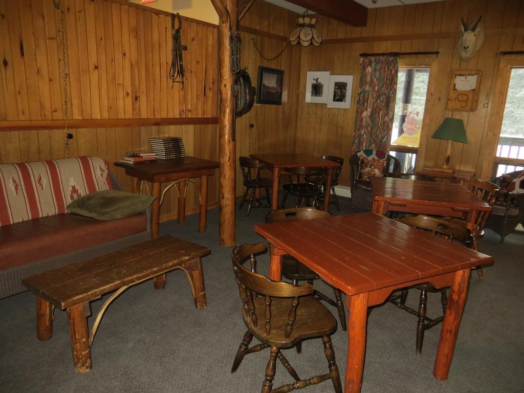 Black Cat Guest Ranch Brule Mines Екстериор снимка