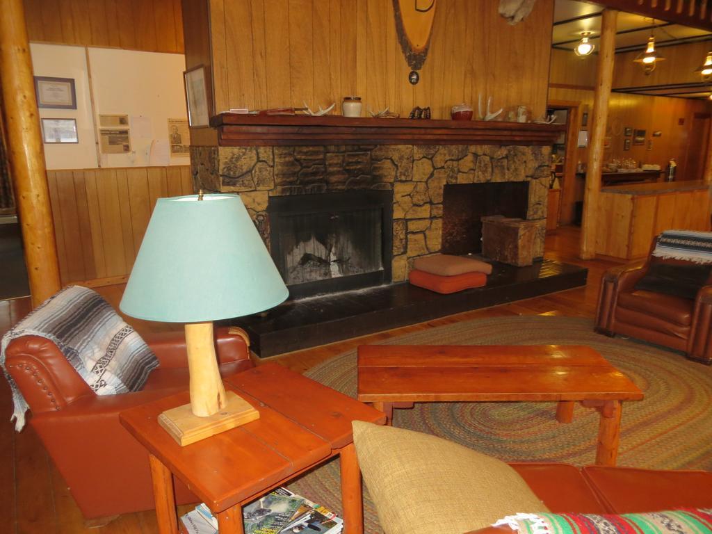 Black Cat Guest Ranch Brule Mines Екстериор снимка